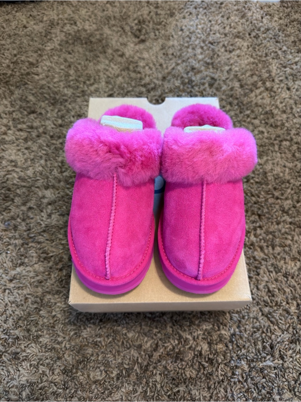 Kids Disquette UGG Slippers - Hot Pink